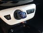 Toyota Prius 1.8 Full Hybrid 122PK Aut Active | Navi | BT | Cruise & Climate Control | Camera achter | Parkeersensoren v+a | Trekhaak | Draadloze telefoonoplader