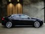 Mercedes-Benz A-klasse A 180 AMG Line Limousine | Panoramadak | 19 inch | Keyless | Augmented Reality