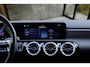 Mercedes-Benz A-klasse A 180 AMG Line Limousine | Panoramadak | 19 inch | Keyless | Augmented Reality