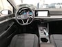 Volkswagen Golf 1.0 eTSI Life / AUTOMAAT/ CRUISE/ PARKEER SENSOREN V+A/ CAMERA/ DIGITAL DASH/ NAVI/ CLIMA
