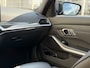 BMW 3-Serie Touring 330e xDrive M-Sport | Facelift | Pano | Carplay | 292PK | Carbon | Keyless | SOH 93% | MARGE