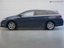 Toyota Auris Touring Sports 1.8 Hybrid (NAVIGATIE,PANORAMA,STOELVERWARMING,,BLUETOOTH,CAMERA,CLIMATE,CRUISE,KEYLESS,TREKHAAK)
