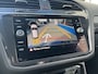 Volkswagen Tiguan Allspace 1.5 TSI R-Line 7p. / 7 PERSOONS/ AUTOMAAT/ 2X R-LINE/ DIGITAL DASH/ CRUISE/ NAVI/ APP-CONNECT/ PARK. SENSOREN + CAMERA/ CLIMA/ KEYLESS