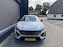 Peugeot 408 1.6 HYbrid 225 EAT8 Allure Avantage | Tot 8 jaar Garantie | Stekkerhybride | Slechts 4121 KM | 360 Graden Camera | Digitaal Dashboard | Dode Hoek Bewaking | LED Verlichting | Stoel & Stuurverwarming | Draadloos Apple Carplay & Android auto | Lichtmetalen velgen | Groot Multimedia Scherm |