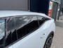 Peugeot 408 1.6 HYbrid 225 EAT8 Allure Avantage | Tot 8 jaar Garantie | Stekkerhybride | Slechts 4121 KM | 360 Graden Camera | Digitaal Dashboard | Dode Hoek Bewaking | LED Verlichting | Stoel & Stuurverwarming | Draadloos Apple Carplay & Android auto | Lichtmetalen velgen | Groot Multimedia Scherm |