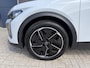 Peugeot 408 1.6 HYbrid 225 EAT8 Allure Avantage | Tot 8 jaar Garantie | Stekkerhybride | Slechts 4121 KM | 360 Graden Camera | Digitaal Dashboard | Dode Hoek Bewaking | LED Verlichting | Stoel & Stuurverwarming | Draadloos Apple Carplay & Android auto | Lichtmetalen velgen | Groot Multimedia Scherm |