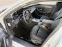 Peugeot 408 1.6 HYbrid 225 EAT8 Allure Avantage | Tot 8 jaar Garantie | Stekkerhybride | Slechts 4121 KM | 360 Graden Camera | Digitaal Dashboard | Dode Hoek Bewaking | LED Verlichting | Stoel & Stuurverwarming | Draadloos Apple Carplay & Android auto | Lichtmetalen velgen | Groot Multimedia Scherm |