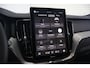 Volvo XC60 Plus Black Edition Recharge Plug-In Hybrid AWD R Design T8