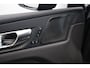 Volvo XC60 Plus Black Edition Recharge Plug-In Hybrid AWD R Design T8
