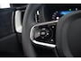Volvo XC60 Plus Black Edition Recharge Plug-In Hybrid AWD R Design T8