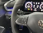 Volkswagen T-Roc 1.5 eTsi R-Line First Edition | H&K | Trekhaak | Pano | Black-style | Licht-pakket (IQ.Light)