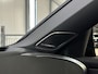 Volkswagen T-Roc 1.5 eTsi R-Line First Edition | H&K | Trekhaak | Pano | Black-style | Licht-pakket (IQ.Light)