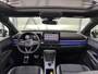 Volkswagen T-Roc 1.5 eTsi R-Line First Edition | Trekhaak | Pano | Black-style | Licht-pakket (IQ.Light)