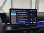 Volkswagen T-Roc 1.5 eTsi R-Line First Edition | Trekhaak | Pano | Black-style | Licht-pakket (IQ.Light)