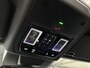 Volkswagen T-Roc 1.5 eTsi R-Line First Edition | Trekhaak | Pano | Black-style | Licht-pakket (IQ.Light)