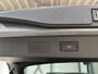Volkswagen T-Roc 1.5 eTsi R-Line First Edition | Trekhaak | Pano | Black-style | Licht-pakket (IQ.Light)