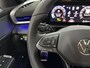 Volkswagen T-Roc 1.5 eTsi R-Line First Edition | Trekhaak | Pano | Black-style | Licht-pakket (IQ.Light)
