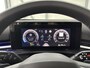 Volkswagen T-Roc 1.5 eTsi R-Line First Edition | Trekhaak | Pano | Black-style | Licht-pakket (IQ.Light)