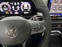 Volkswagen T-Roc 1.5 eTsi R-Line First Edition | Trekhaak | Pano | Black-style | Licht-pakket (IQ.Light)