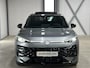 Volkswagen T-Roc 1.5 eTsi R-Line First Edition | Trekhaak | Pano | Black-style | Licht-pakket (IQ.Light)