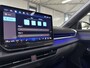 Volkswagen T-Roc 1.5 eTsi R-Line First Edition | Trekhaak | Pano | Black-style | Licht-pakket (IQ.Light)