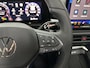 Volkswagen T-Roc 1.5 eTsi R-Line First Edition | Trekhaak | Pano | Black-style | Licht-pakket (IQ.Light)