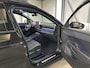 Volkswagen T-Roc 1.5 eTsi R-Line First Edition | Trekhaak | Pano | Black-style | Licht-pakket (IQ.Light)