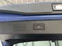 Volkswagen T-Roc 1.5 eTsi R-Line First Edition | Trekhaak | Pano | Black-style | Licht-pakket (IQ.Light)