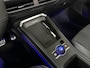 Volkswagen T-Roc 1.5 eTsi R-Line First Edition | Trekhaak | Pano | Black-style | Licht-pakket (IQ.Light)