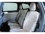 Volvo EX90 Twin Motor Ultra 7p. 106 kWh | Elektrochromatisch panoramadak | Bowers & Wilkins Premium Audio | Luchtvering en automatische niveauregeling | 22" 5-Y Spaaks Glossy Black Diamond Cut velgen | Nappaleer met ventilatie | Parkeersensoren voor + achter | Pilot Assist | 360° Parkeercamera