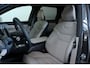 Volvo EX90 Twin Motor Ultra 7p. 106 kWh | Elektrochromatisch panoramadak | Bowers & Wilkins Premium Audio | Luchtvering en automatische niveauregeling | 22" 5-Y Spaaks Glossy Black Diamond Cut velgen | Nappaleer met ventilatie | Parkeersensoren voor + achter | Pilot Assist | 360° Parkeercamera