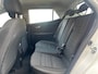 Kia Stonic 1.0i Turbo DynamicLine Automaat | Two-tone lak | Apple Carplay / Android Auto | Airco | Elektrische ramen | Camera | Parkeersensoren | Lichtmetalen velgen |