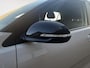 Kia Stonic 1.0i Turbo DynamicLine Automaat | Two-tone lak | Apple Carplay / Android Auto | Airco | Elektrische ramen | Camera | Parkeersensoren | Lichtmetalen velgen |