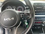 Kia Stonic 1.0i Turbo DynamicLine Automaat | Two-tone lak | Apple Carplay / Android Auto | Airco | Elektrische ramen | Camera | Parkeersensoren | Lichtmetalen velgen |