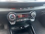 Kia Stonic 1.0i Turbo DynamicLine Automaat | Two-tone lak | Apple Carplay / Android Auto | Airco | Elektrische ramen | Camera | Parkeersensoren | Lichtmetalen velgen |