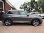Volkswagen Tiguan 1.4 TSI R-Line Panoramadak/Trekhaak/ACC/Camera