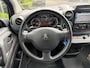 Peugeot Partner Première 1.6 BlueHDi 100PK L1 ETG5 Automaat Navigatie, Parkeersensoren, Trekhaak, Elektrische Ramen, Apple Carplay