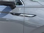 Volkswagen Tiguan 1.5 TSI R-Line Business+ 150PK DSG | Panorama dak | Zwenkbare trekhaak 1800KG | Achteruitrijcamera |