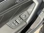 Volkswagen Tiguan 1.5 TSI R-Line Business+ 150PK DSG | Panorama dak | Zwenkbare trekhaak 1800KG | Achteruitrijcamera |