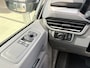 Volkswagen e-Transporter Caravelle L1 Life 64 kWh 136 Pk | 9 Persoons | Achteruitrijcamera | Warmtepomp | Prijs is INCL BTW & BPM Carplay/Android auto | Parkeersensoren | Prijs is INCL BTW & BPM