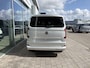 Volkswagen e-Transporter Caravelle L1 Life 64 kWh 136 Pk | 9 Persoons | Achteruitrijcamera | Warmtepomp | Prijs is INCL BTW & BPM Carplay/Android auto | Parkeersensoren | Prijs is INCL BTW & BPM