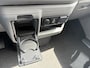 Volkswagen e-Transporter Caravelle L1 Life 64 kWh 136 Pk | 9 Persoons | Achteruitrijcamera | Warmtepomp | Prijs is INCL BTW & BPM Carplay/Android auto | Parkeersensoren | Prijs is INCL BTW & BPM