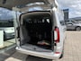 Volkswagen e-Transporter Caravelle L1 Life 64 kWh 136 Pk | 9 Persoons | Achteruitrijcamera | Warmtepomp | Prijs is INCL BTW & BPM Carplay/Android auto | Parkeersensoren | Prijs is INCL BTW & BPM