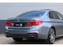 BMW 5-Serie 530e M Pakket | Schuifkanteldak | Harman Kardon | Standkachel | 360 Camera | HUD | Dode hoek | Elektrische kofferbak |
