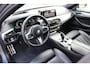 BMW 5-Serie 530e M Pakket | Schuifkanteldak | Harman Kardon | Standkachel | 360 Camera | HUD | Dode hoek | Elektrische kofferbak |