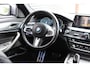 BMW 5-Serie 530e M Pakket | Schuifkanteldak | Harman Kardon | Standkachel | 360 Camera | HUD | Dode hoek | Elektrische kofferbak |