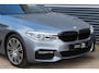 BMW 5-Serie 530e M Pakket | Schuifkanteldak | Harman Kardon | Standkachel | 360 Camera | HUD | Dode hoek | Elektrische kofferbak |