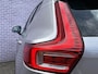 Volvo XC40 2.0 B4 Plus Dark | Trekhaak | Stoel/stuurverwarming | Power Seats | Memory | Stoel/Stuur verwarming | Harman/Kardon | Camera | Parkeersensoren V+A | Extra getint glas |