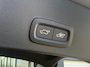 Volvo XC40 2.0 B4 Plus Dark | Trekhaak | 2.000KG Trekgewicht | Winterwielenset €995 | Harman Kardon Audio | Achteruitrijcamera | Parkeersensoren | Keyless Entry | Elektrische Achterklep | Elektrisch Verstelbare Voorstoelen | Stoelverwarming | Google Navigatie | Apple Carplay | Android Auto | Lichtmetalen Velgen 18 inch