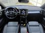 Volvo XC40 2.0 B4 Plus Dark | Trekhaak | 2.000KG Trekgewicht | Winterwielenset €995 | Harman Kardon Audio | Achteruitrijcamera | Parkeersensoren | Keyless Entry | Elektrische Achterklep | Elektrisch Verstelbare Voorstoelen | Stoelverwarming | Google Navigatie | Apple Carplay | Android Auto | Lichtmetalen Velgen 18 inch